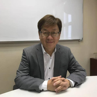 Tom Lo 老師
